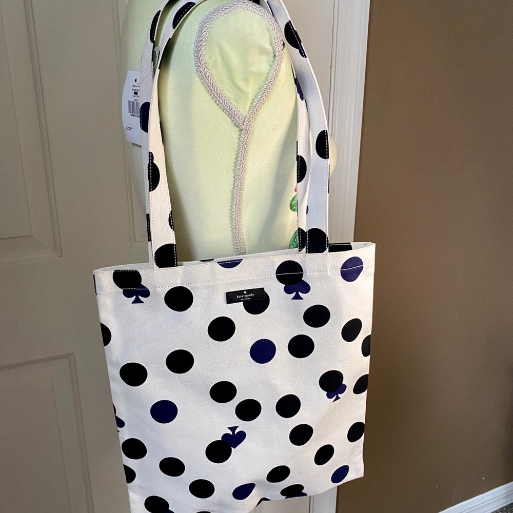 NEW Kate Spade ♠️ Polka Dot + Spade Canvas Tote! *Shorter shoulder strap* - Picture 4 of 14